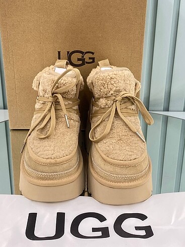 Ugg Ugg adirondack boot