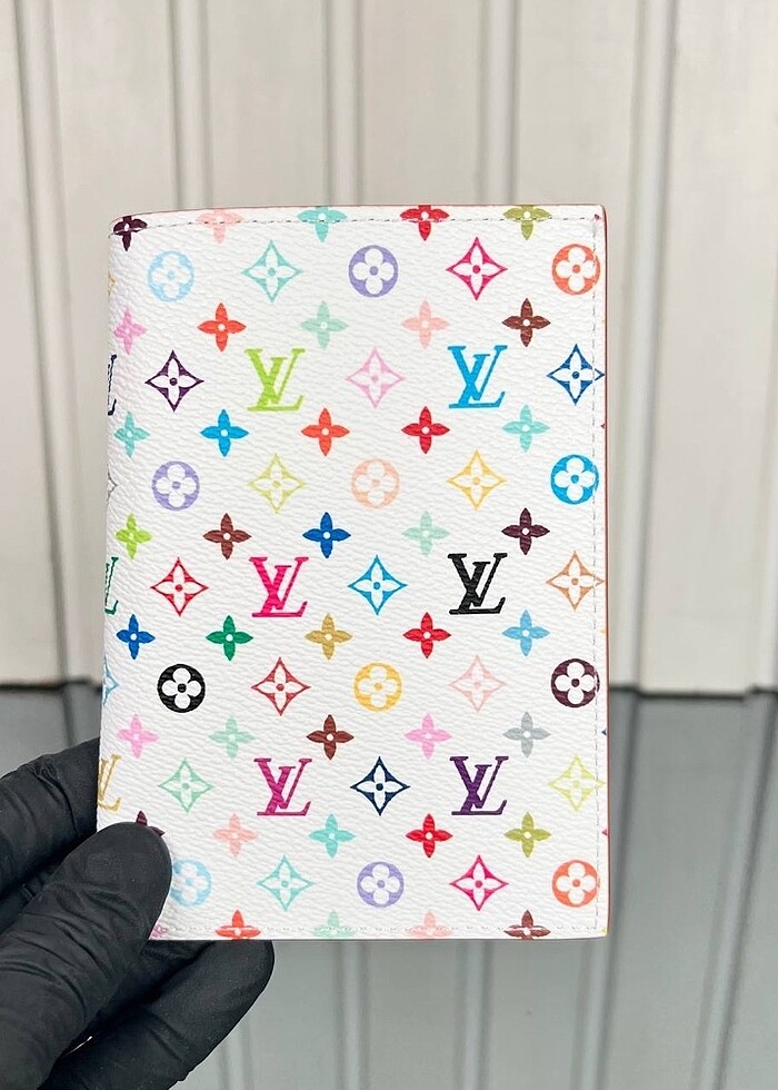 Louis vuitton pasaportlul - Görsel 4