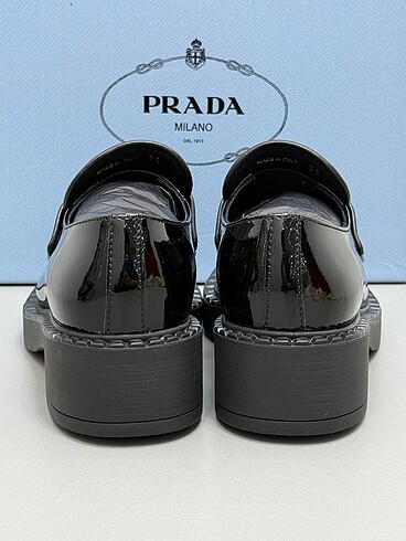 37 Beden siyah Renk Prada