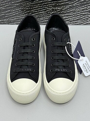 Prada Prada