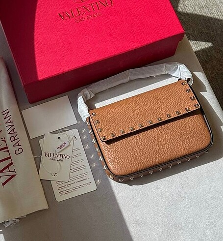 Valentino Valentino