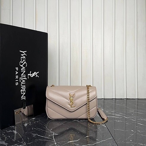 Yves Saint Laurent Saint laurent