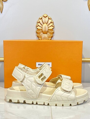 39 Beden Miu miu