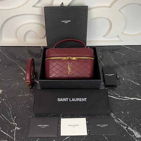 Yves saint laurent