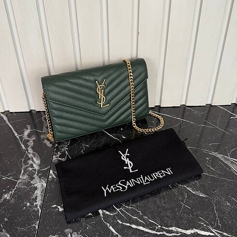 Yves saint laurent