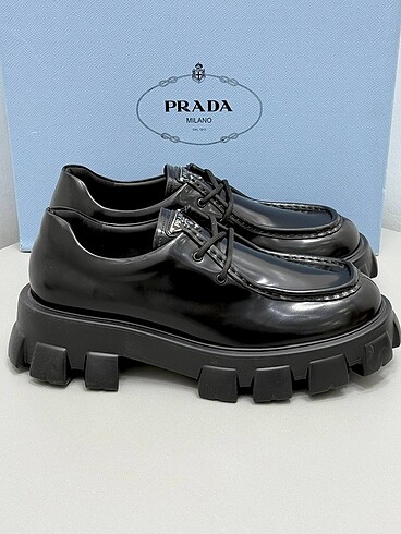 Prada Prada