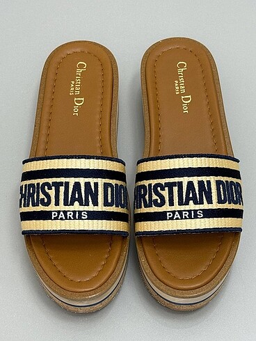 36 Beden ten rengi Renk Christian dior