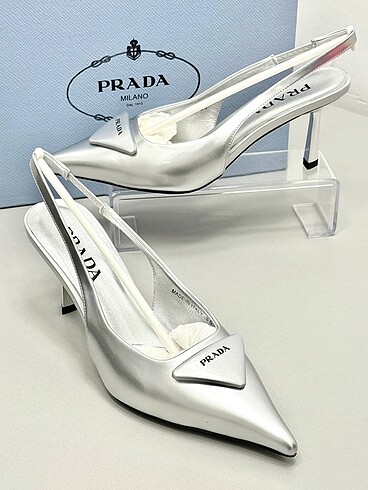 40 Beden gri Renk Prada