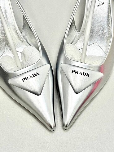 40 Beden Prada