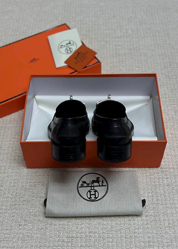 38 Beden siyah Renk Hermes