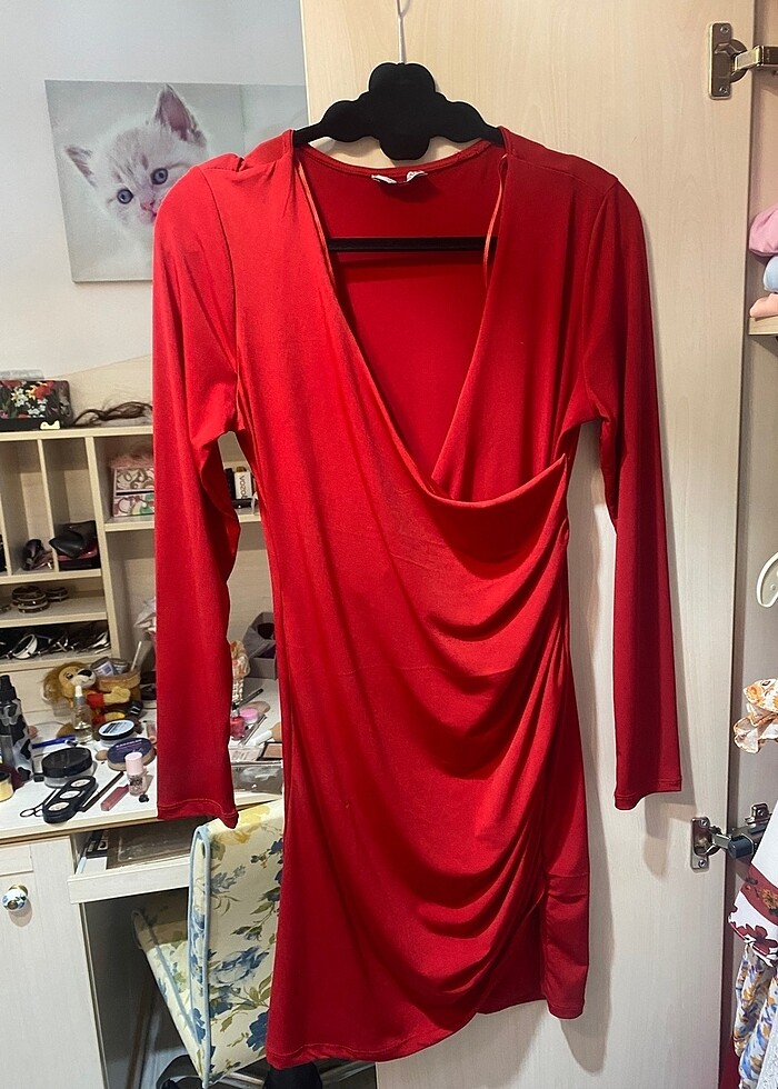 Kırmızı kısa elbise - Görsel 4