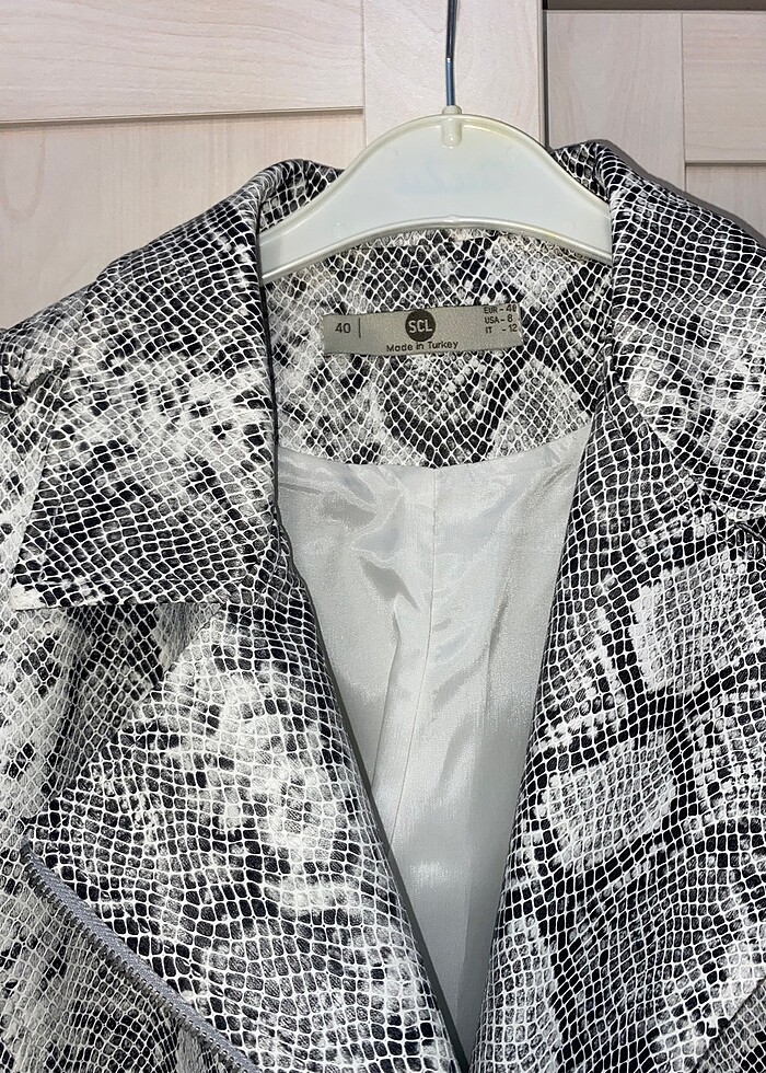 yılan desenli deri ceket - Görsel 4