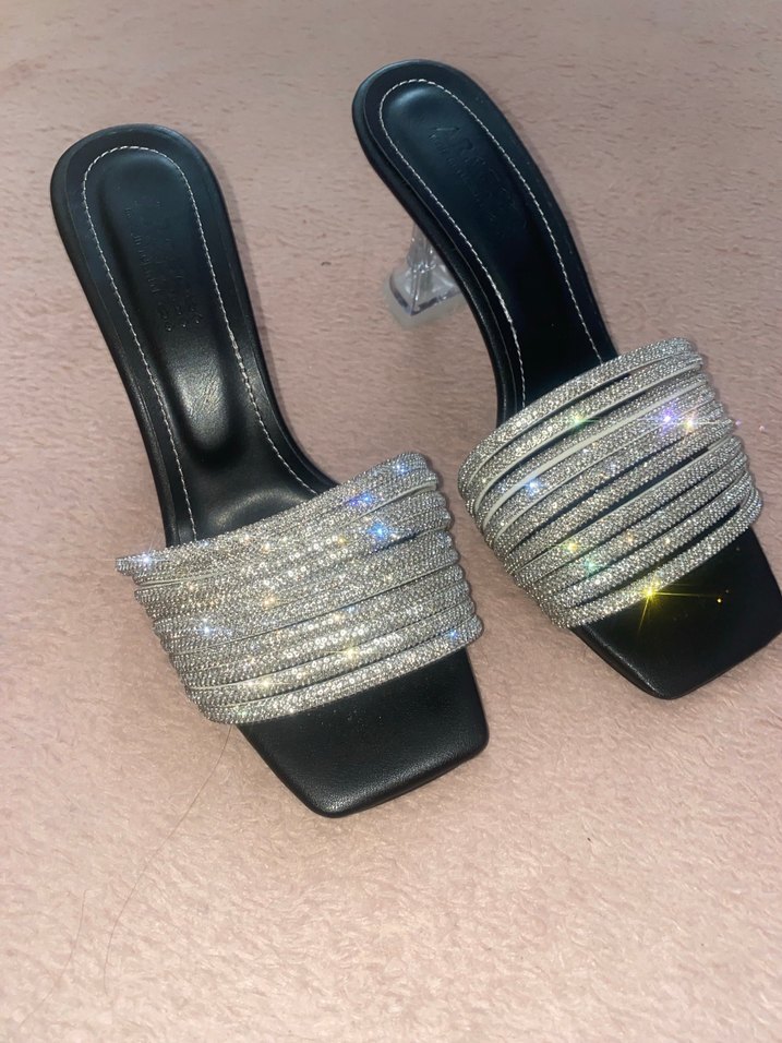 Taşlı şık topuklu terlik - Görsel 2