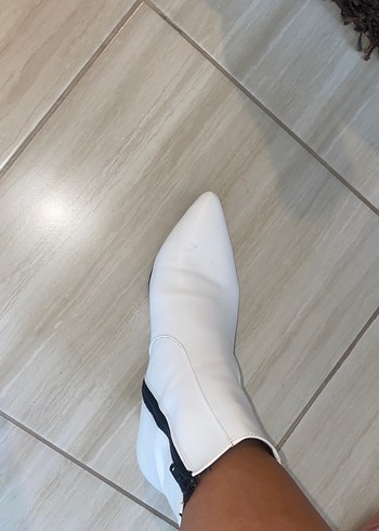 Beyaz Deri Stiletto Topuklu Kadın Bot - Görsel 7