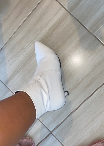 Beyaz Deri Stiletto Topuklu Kadın Bot - Görsel 5