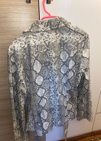 Yılan Desenli Deri Ceket - Görsel 4