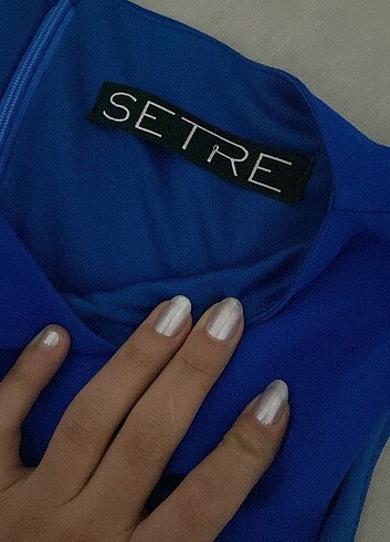 Setre yırtmaçlı abiye elbise - Görsel 2