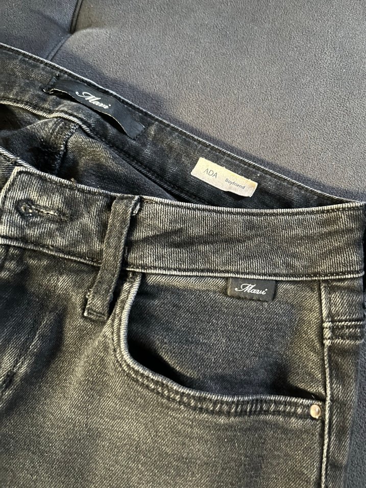 Kemer Detaylı Siyah Kadın Jean - Görsel 2