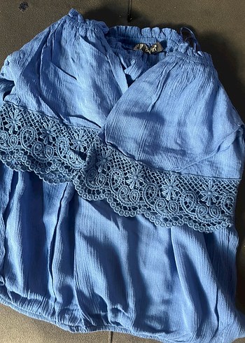 Dantel Detaylı Mavi Keten Bohem Bluz - Görsel 3