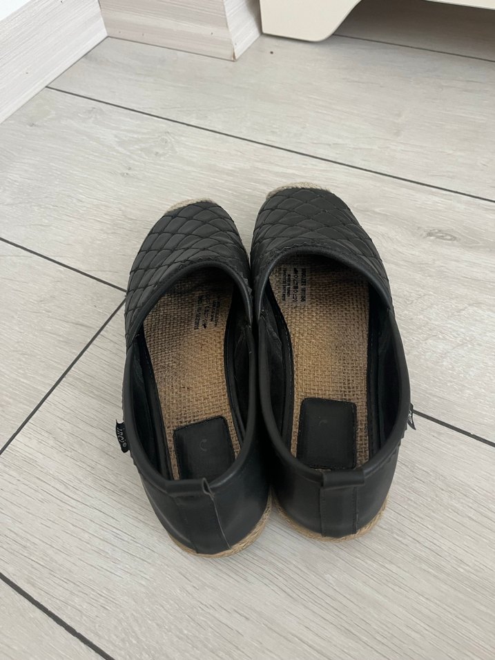 İnci 37 no siyah espadril ayakkabı, önü hasır detaylı - Görsel 4