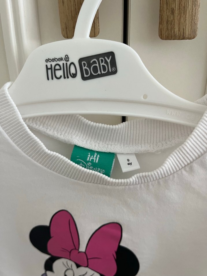 Hello baby disney 9 ay bebek tişört, beyaz önü minni mouse desen - Görsel 2