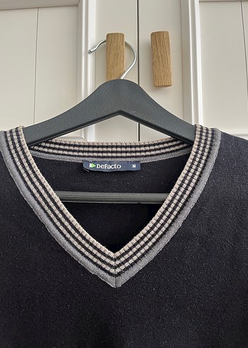 Defacto M beden V yaka siyah triko kazak - Görsel 3