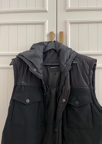 Koton M beden kapüşonlu siyah yelek - Görsel 3