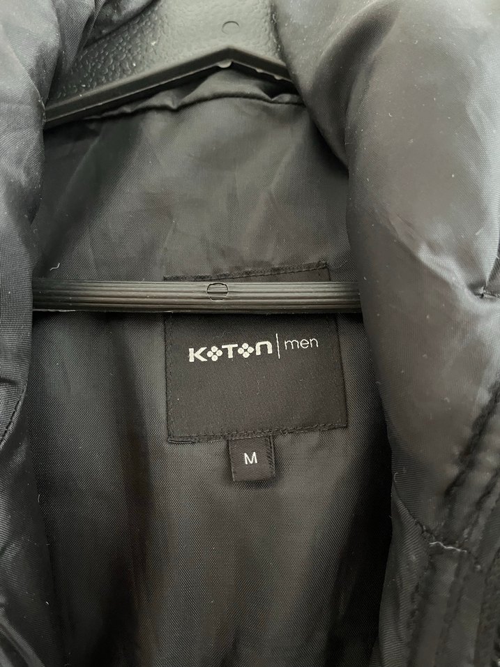 Koton M beden kapüşonlu siyah yelek - Görsel 2