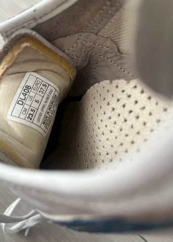 Tiger 37,5 numara spor ayakkabı, mavi kırmızı çizgili - Görsel 6