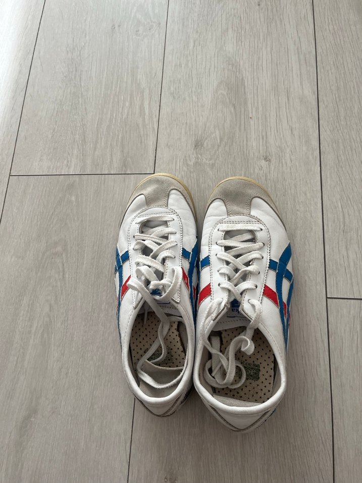 Tiger 37,5 numara spor ayakkabı, mavi kırmızı çizgili - Görsel 3