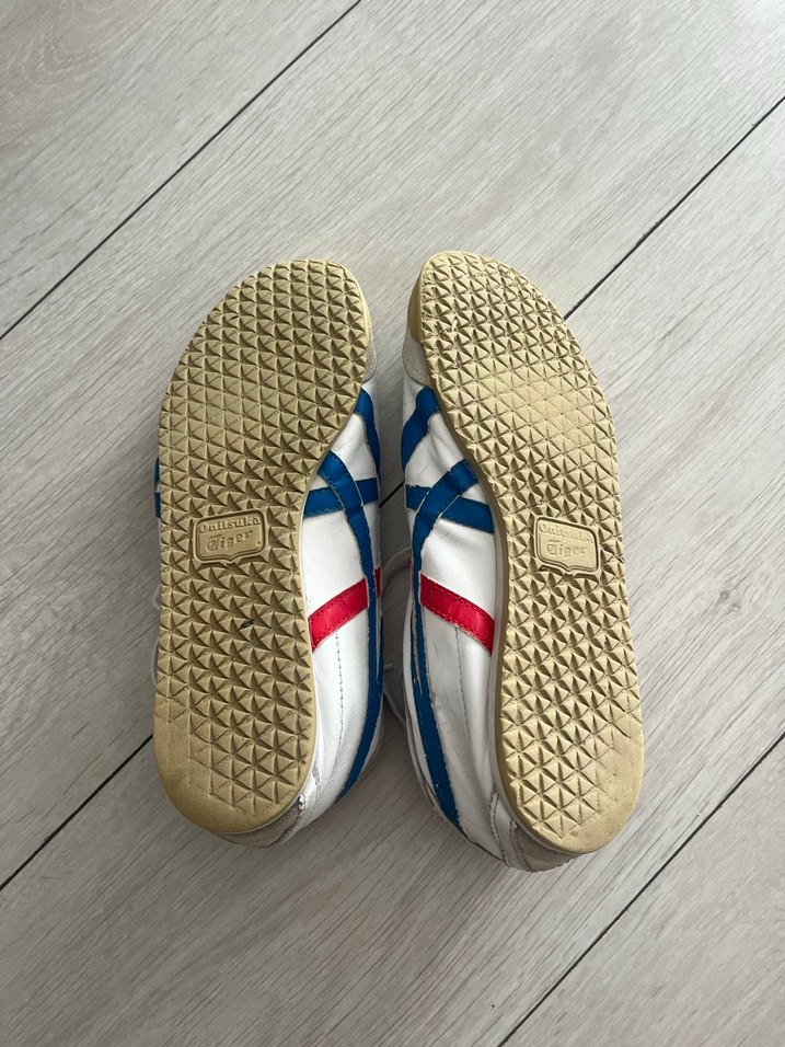 Tiger 37,5 numara spor ayakkabı, mavi kırmızı çizgili - Görsel 4