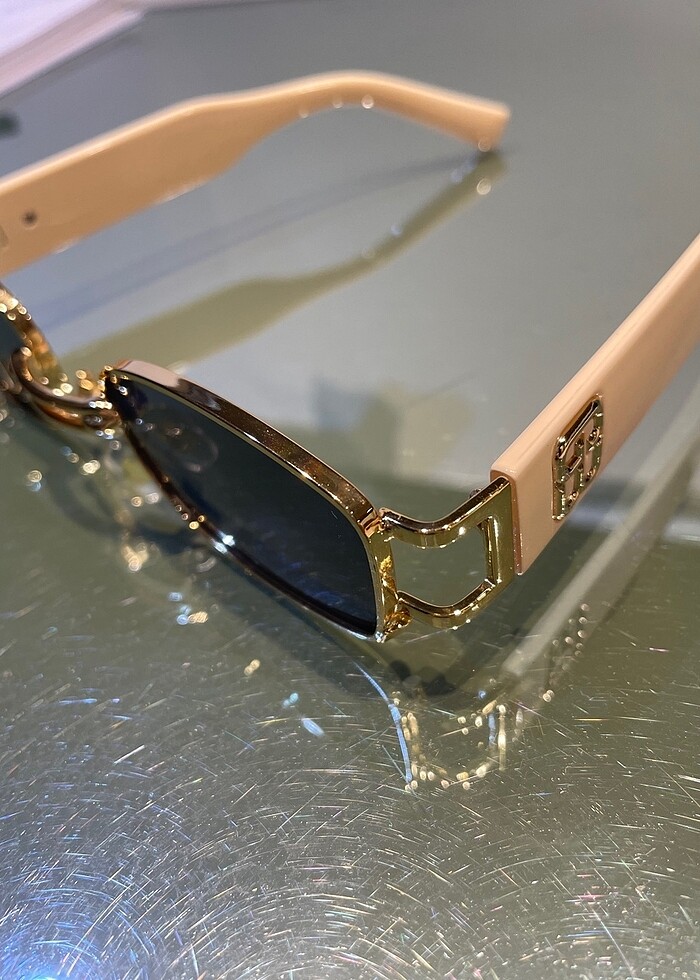 ANGEL EYES HALKALI KREM GÜNEŞ GÖZLÜĞÜ - Görsel 2