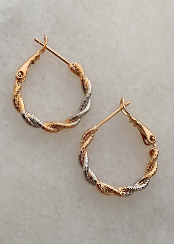 Zincir Detaylı Altın Rengi Midi Küpe - Görsel 2