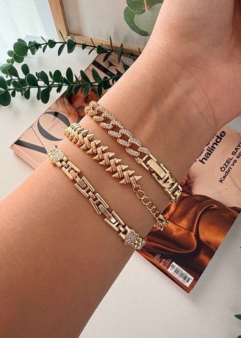 Zincir Detaylı Minimalist Altın Bileklik - Görsel 2