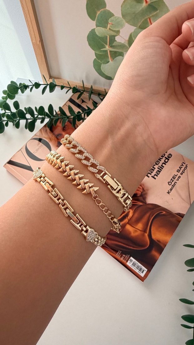 Zincir Detaylı Minimalist Altın Bileklik - Görsel 4