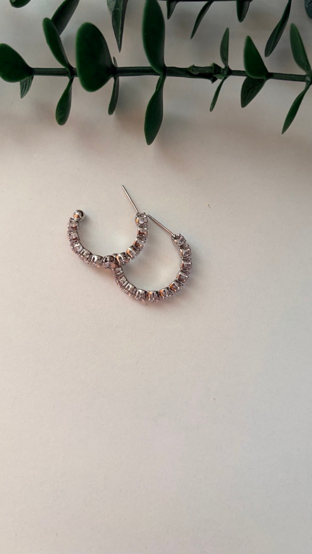 Bej Mini İşlemeli Kadın Küpeler - Görsel 4