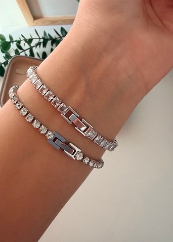 Beyaz Pullu Minimalist Bilezik - Görsel 2