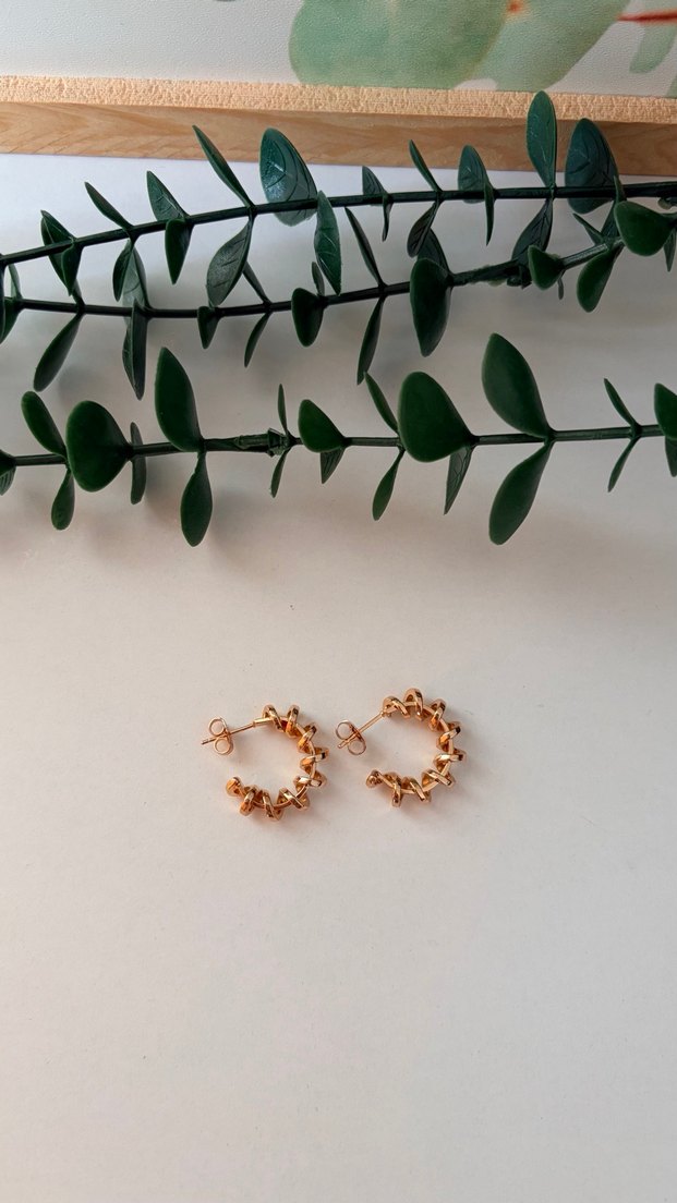 Altın Rengi Mini Boncuklu Halka Küpe - Görsel 2