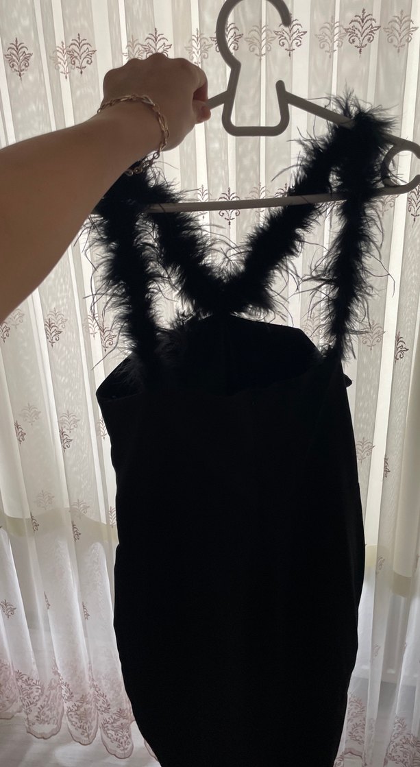 Siyah tüylü abiye - Görsel 2