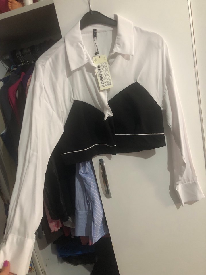 Düğmeli V Yaka Mini Kadın Gömlek - Görsel 2