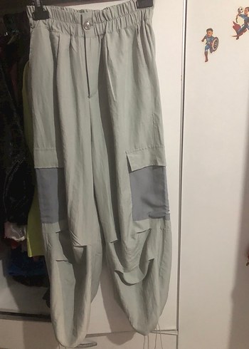 Gri Bel Detaylı Rahat Kesim Kadın Pantolon - Görsel 2