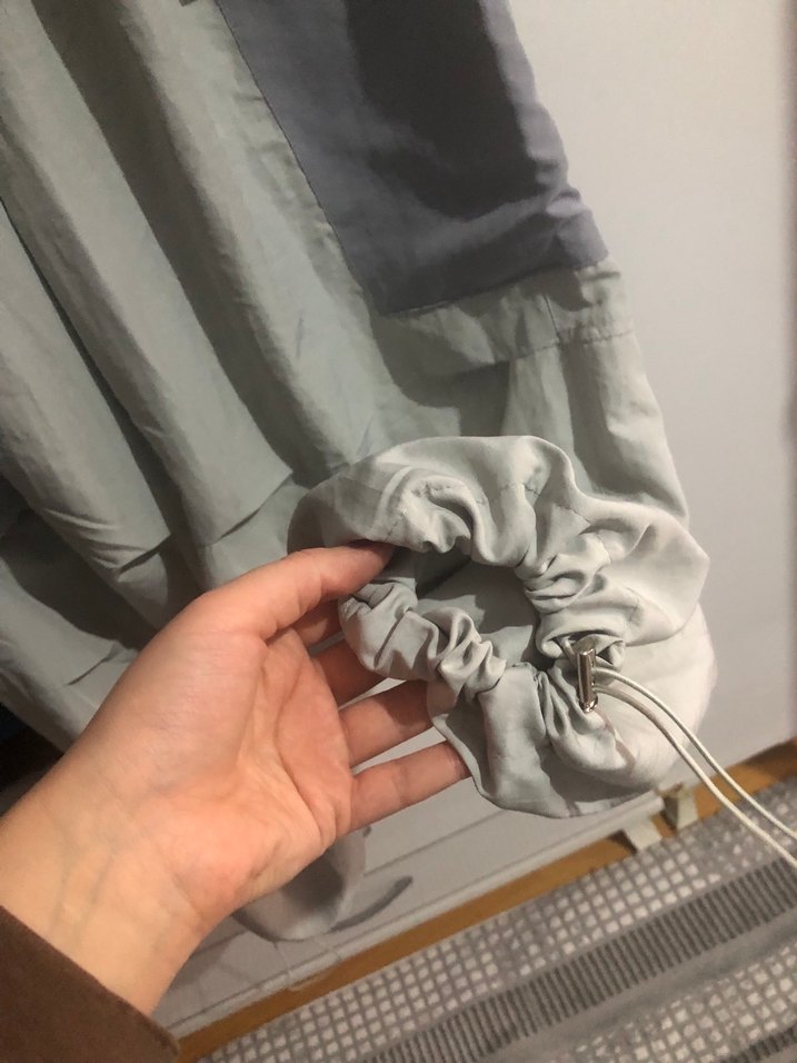 Gri Bel Detaylı Rahat Kesim Kadın Pantolon - Görsel 4