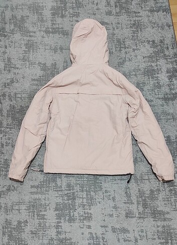 Pull and Bear Kanguru mont