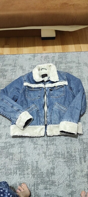 Tüylü denim mont