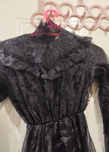 Siyah Nakışlı Uzun Kayışlı Gotik Abiye Elbise - Görsel 2