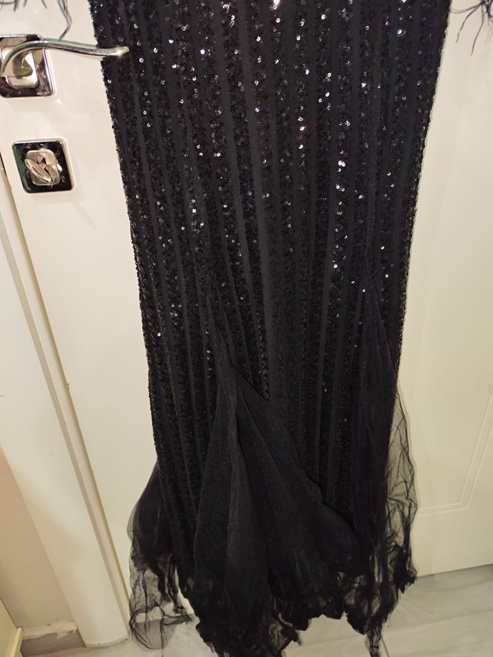 Uzun Kollu Siyah V Yaka püskülü - Görsel 4