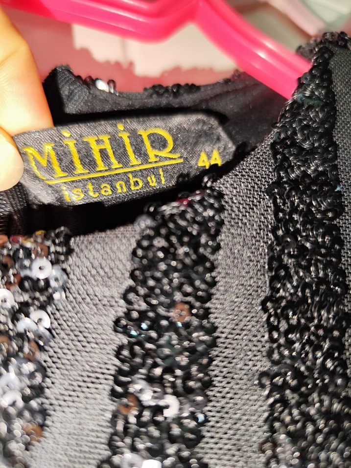 Uzun Kollu Siyah V Yaka püskülü - Görsel 3