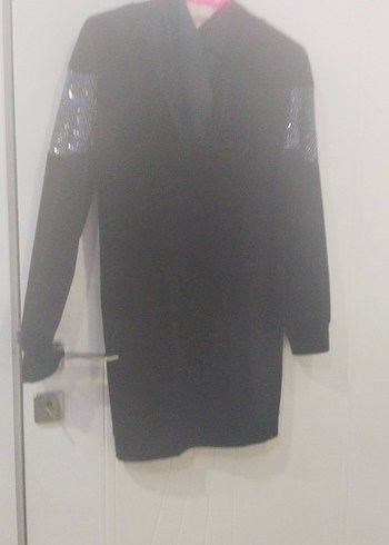 Uzun Kollu Siyah Payetli Kadın Tunik - Görsel 2