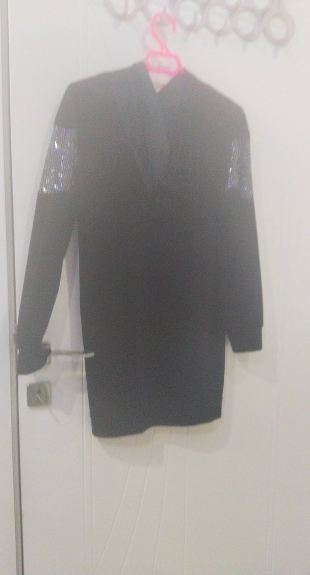 Uzun Kollu Siyah Payetli Kadın Tunik - Görsel 2