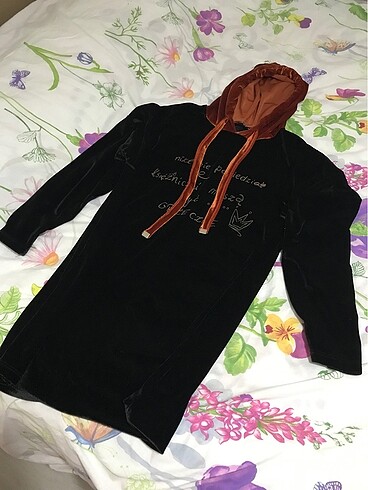 Kadife kapüşonlu tunik